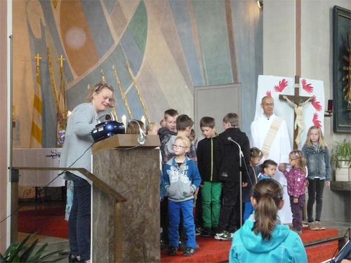 Symbolbild: Familiengottesdienst Symbolbild: Familiengottesdienst